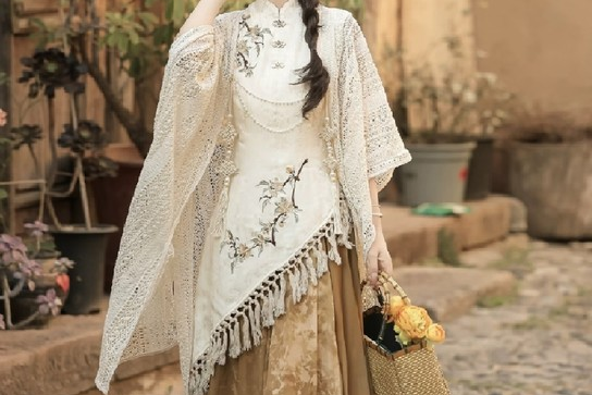 Chinese style improved top